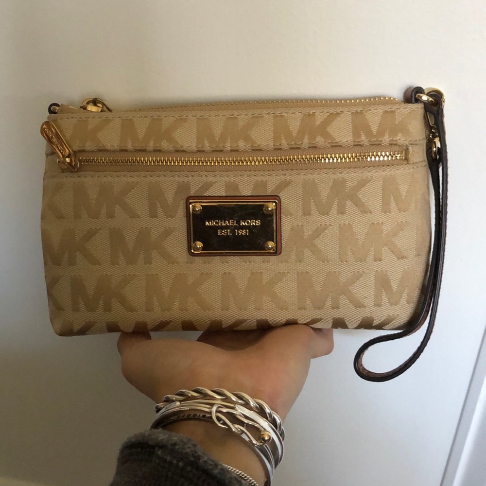 Michael Kors Wristlet
